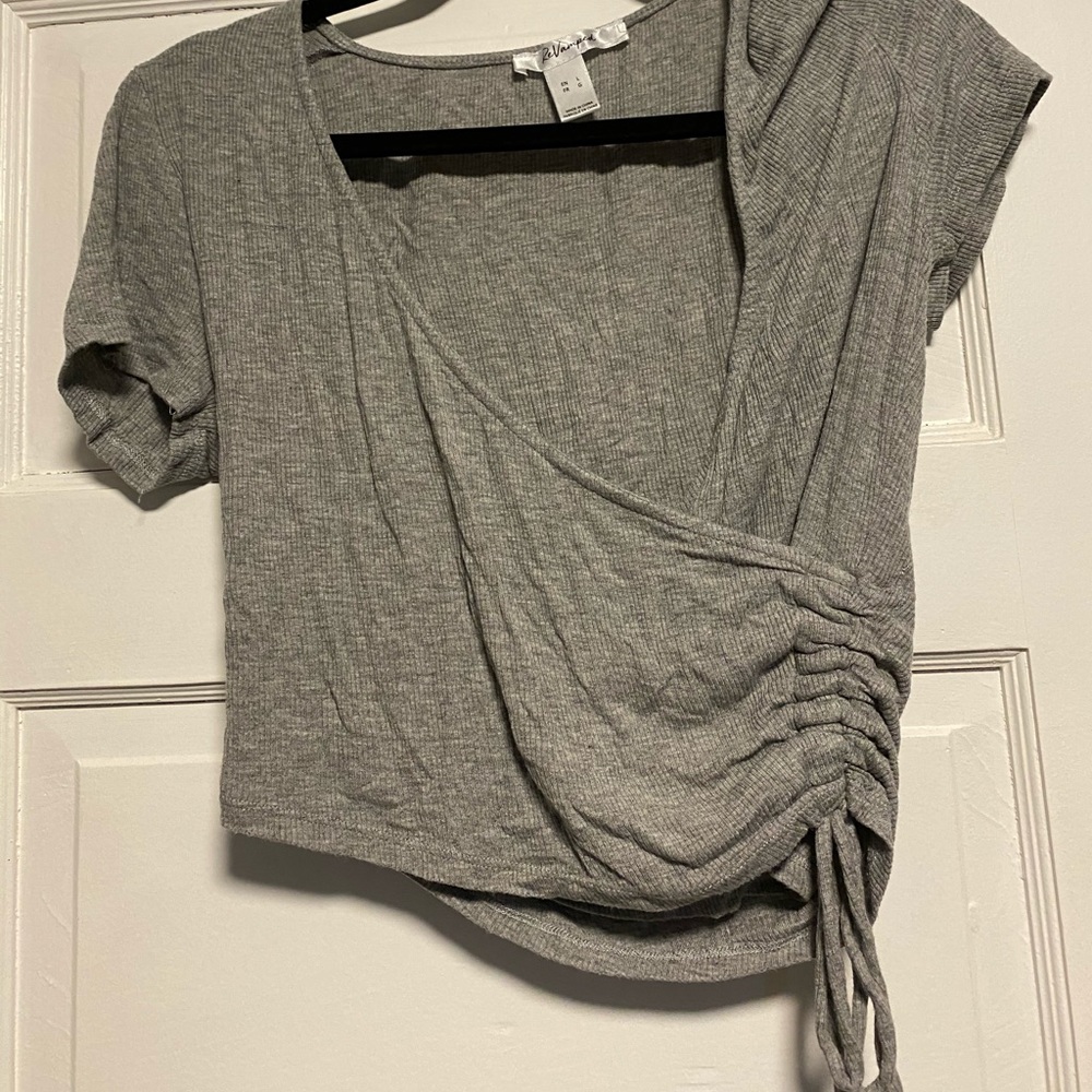 ❗️SOLD❗️Side ruched wrap shirt